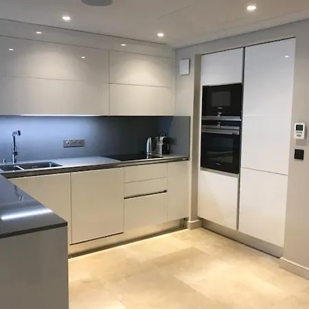 First Cap - Luxury 1br With Terrace In The Prestigious Development Of The French Riviera