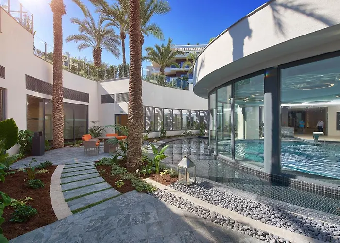 公寓 First Cap - Luxury 1br With Terrace In The Prestigious Development Of The French Riviera