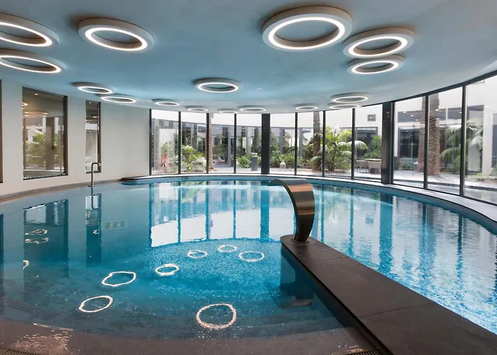 First Cap - Luxury 1br With Terrace In The Prestigious Development Of The French Riviera * 昂蒂布